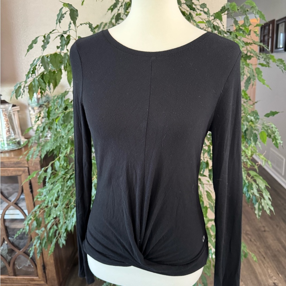 Elegant Black Long Sleeve Top